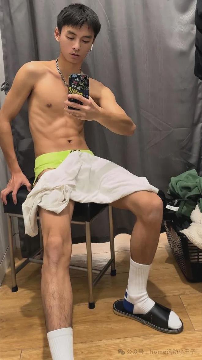 “白袜控” 的独特福利球王会男生白袜大赏：这是