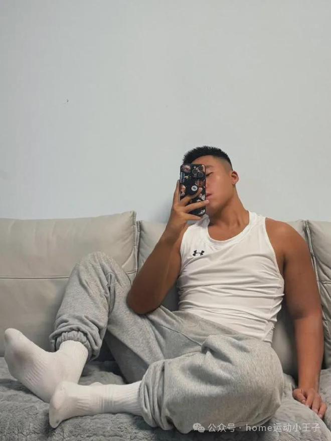 “白袜控” 的独特福利球王会男生白袜大赏：这是(图8)
