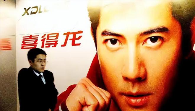 动鞋如今却很少有人问津谁在盲目跟风球王会体育曾被捧上天的4种国产运(图16)