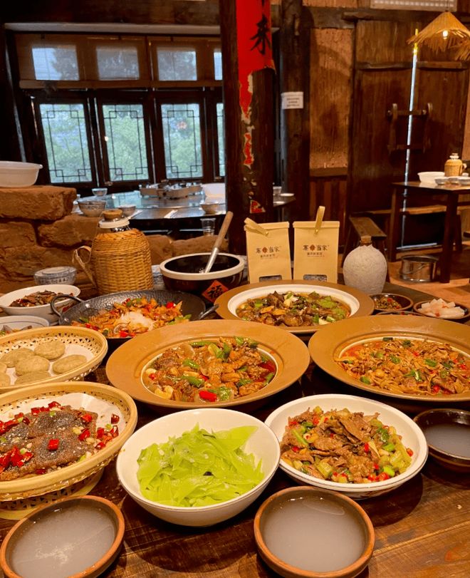 家界五天四晚详细介绍与游玩建议张家界旅游有哪些必去景点？张(图2)