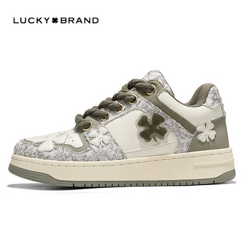 D四叶草运动鞋让你成为街头焦点！走在时尚