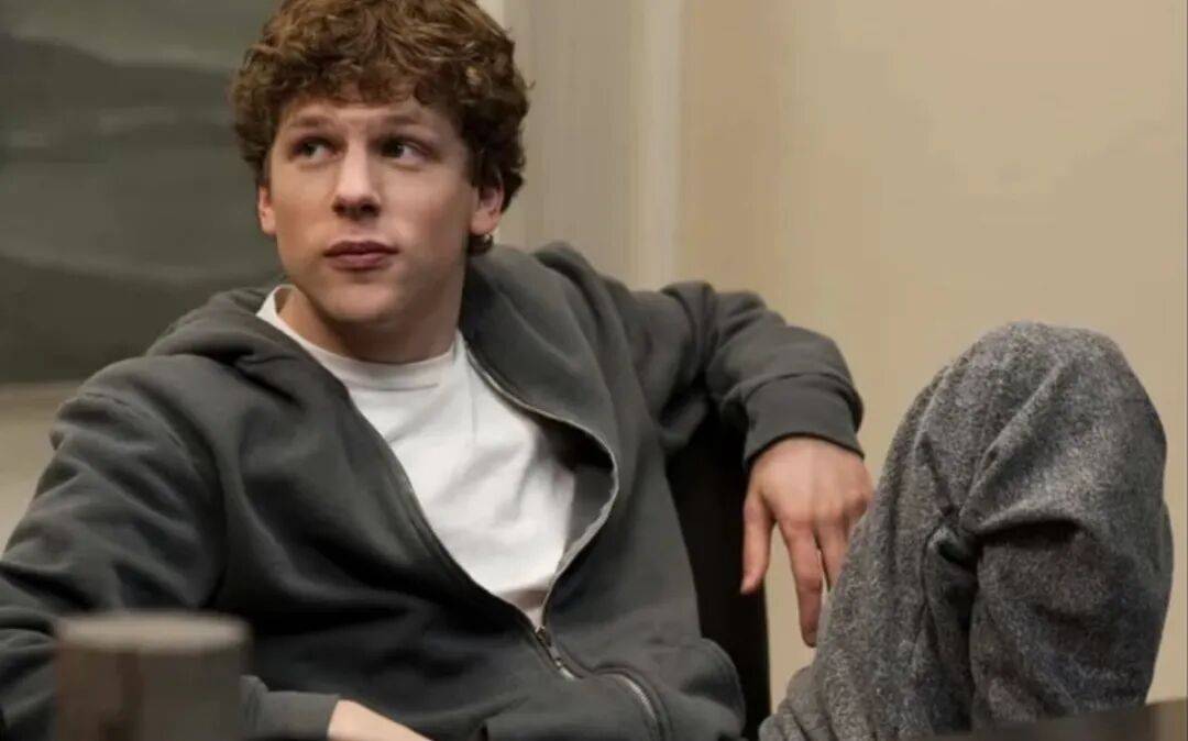 “体面焦虑”连他们都逃不过吗最糙的顶级大佬开始速通礼仪课(图4) “体面焦虑”连他们都逃不过吗最糙的顶级大佬开始速通礼仪课(图4)