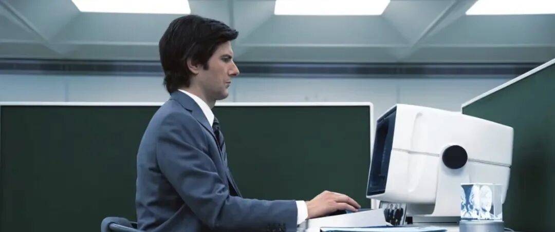 “体面焦虑”连他们都逃不过吗最糙的顶级大佬开始速通礼仪课(图9) “体面焦虑”连他们都逃不过吗最糙的顶级大佬开始速通礼仪课(图9)